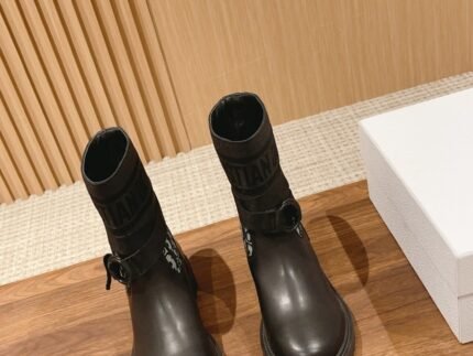 Dior autumn/Winter boots vintage work boots size：35-40 note shoes size when you fill shipping address