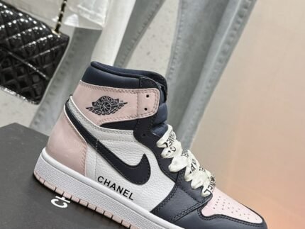 Chanel x AJ 1s sneakers top quality size: 35-39 (40.41 can be customized) note shoes size when you fill shipping address