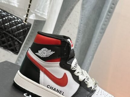 Chanel x AJ 1s sneakers top quality size: 35-39 (40.41 can be customized) note shoes size when you fill shipping address