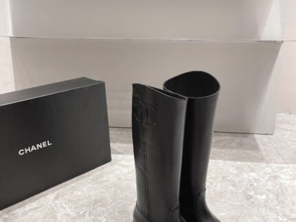 Chanel double C logo knight high- top boots size:  35－39(40-41can be customized)note shoes size when you fill shipping address